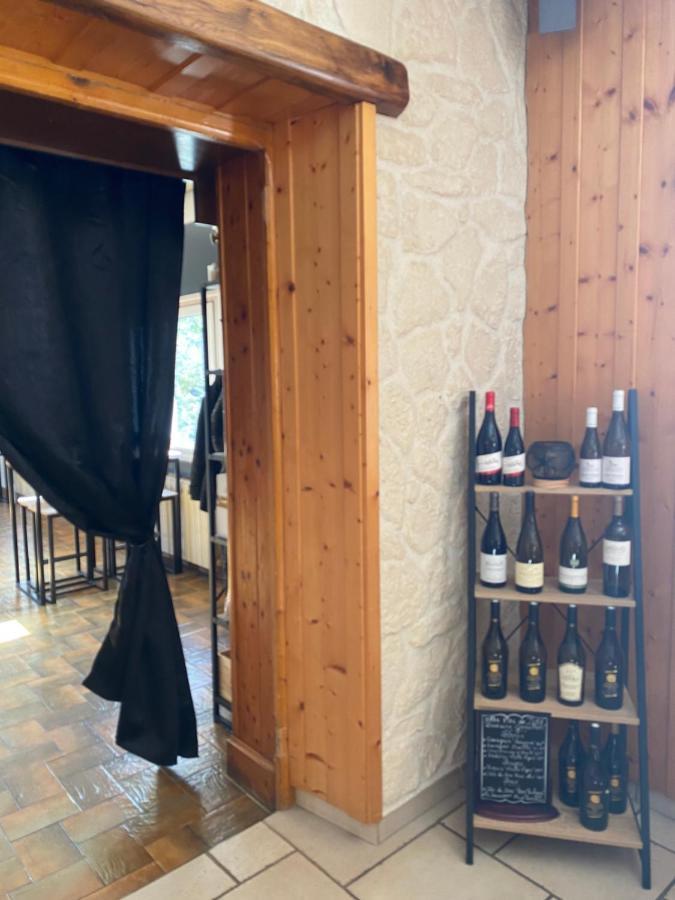Hotel Restaurant Des Lacs Chaux-des-Crotenay Exterior photo
